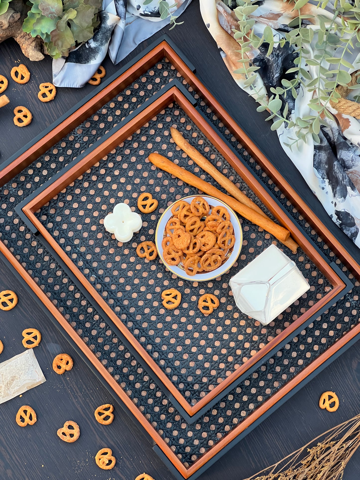 New Classic Cane Tray