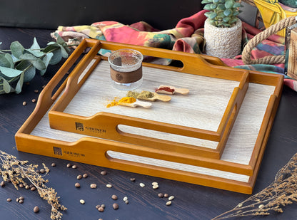 Wooden tray with nature handle