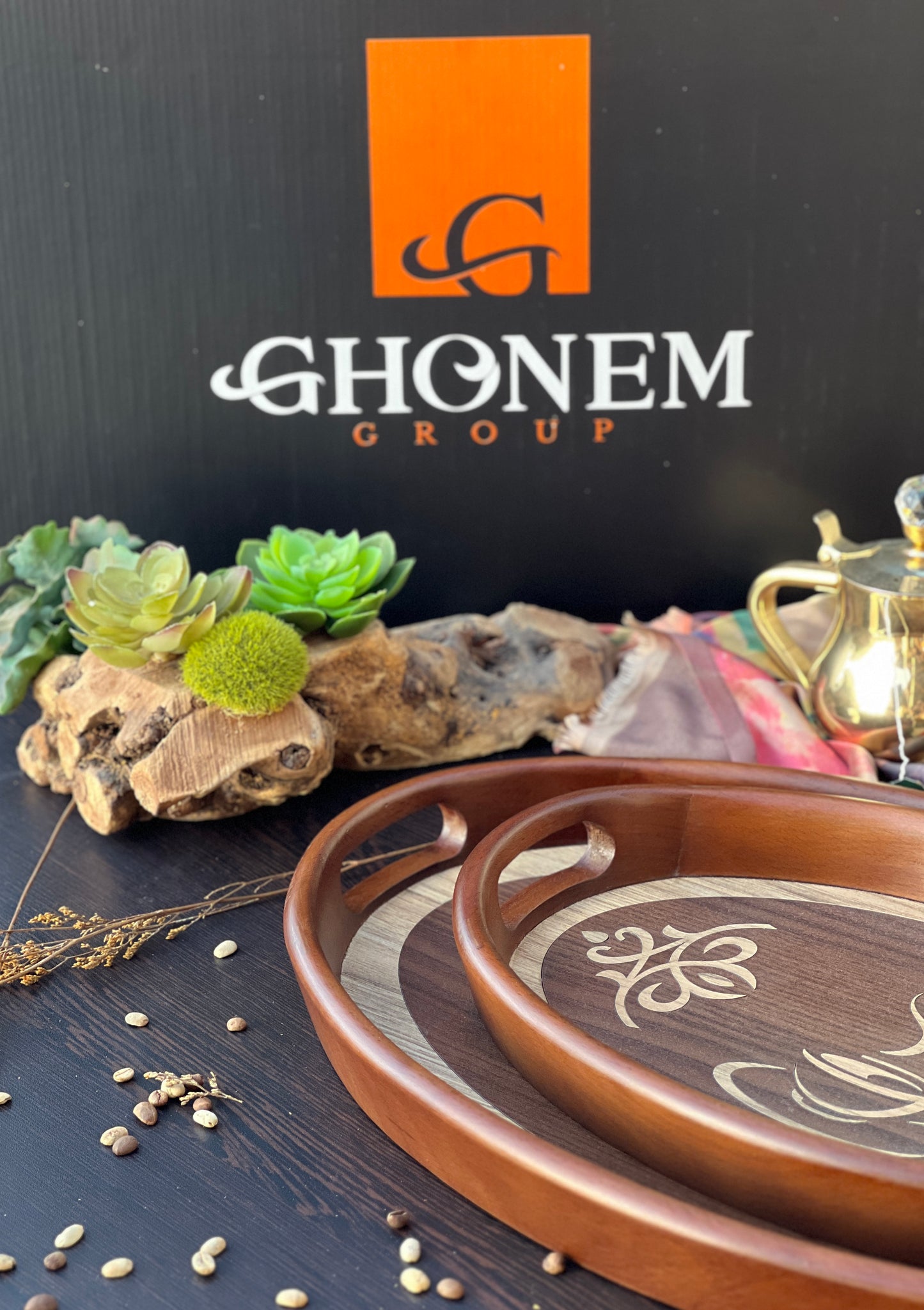 oval wooden tray